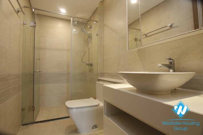 A gorgeous modern 2 bedroom  apartment with  charming balcony  for rent in  Vinhome Metropolis